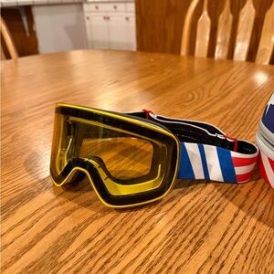 Blenders Snow Goggles